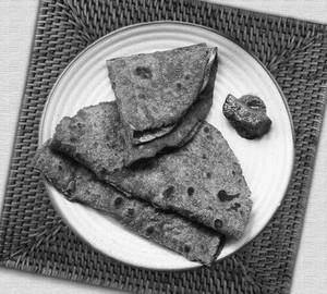 Nachani bhakri