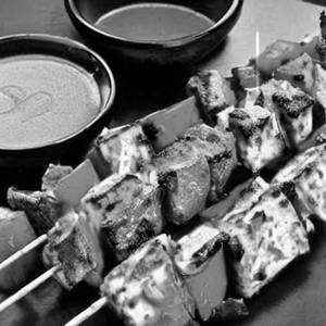 Paneer Pudina Tikka Sezwan Shawrma Wiyh Cheese