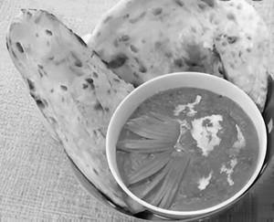 Butter Naan With Gravy