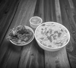 Kashmiri Pulao/Basanti Pulao/Peas Pulao+Chicken Kosha [2 Pieces]
