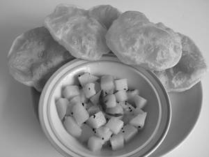 Poori(4pc) and Aloo Chorchori