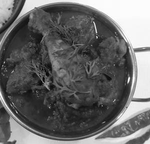 Varutharacha Curry - Kozhi