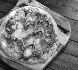 Classic Mushroom Pizza