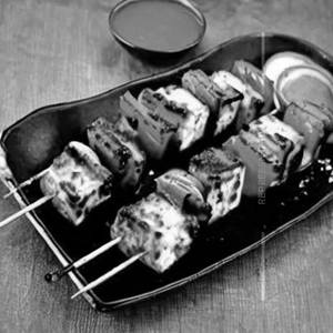 Paneer Achari Tikka Roasted
