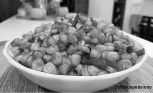 Salt and pepper baby corn