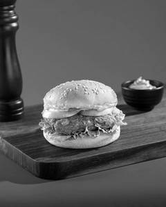 Peri Peri Paneer Burger