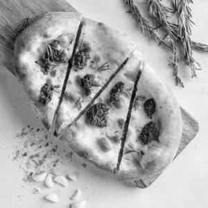 Rosemary  Seasoned Garlic Bread