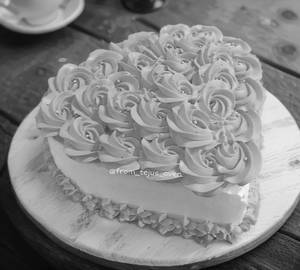 Hearth Shape Cake