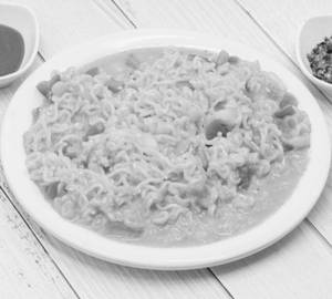 Capsicum corn & tomato Maggi