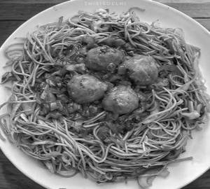 Veg chowmein + manchurian