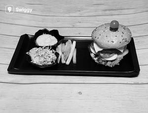 Peri Peri Paneer Burger