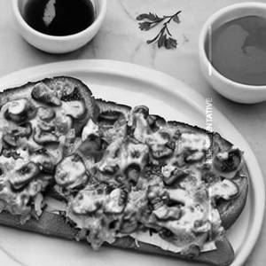 Cheesy Mushrooms On Toast