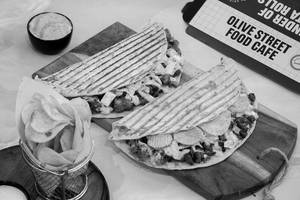 2 Veg Grilled Parotta + Potato Chips