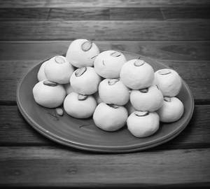 Malai Peda ( doodh peda )