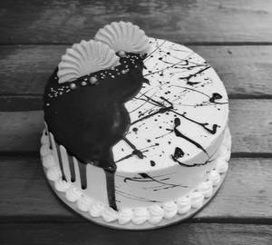 Light Chocolate Cake