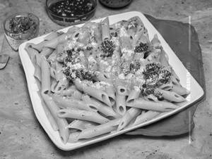 Mix sauce pasta