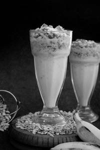 Vanilla Avil Milk