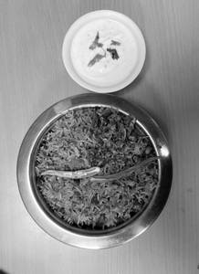 Veg Biryani With Raita 500 Ml