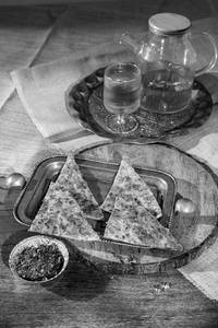 Gulabi Paratha