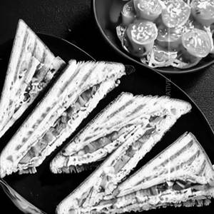 Toast Omelet Sandwich 