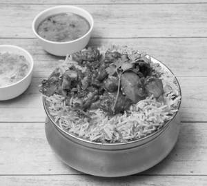 Veg Biryani [With Raita]