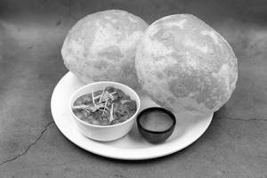 Chole Bhatoore
