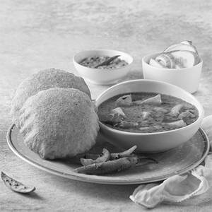 Puri With Sabji
