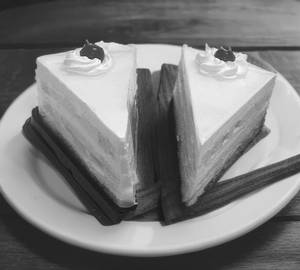 Pineapple pastry (Two pieces)