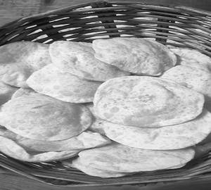Dalpuri (30 Pcs ) With Potato Sabji