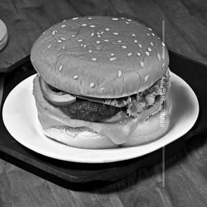 Mothers Kitchen Special Burger