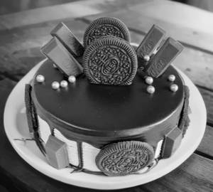 Chocolate Kitkat Bento Cake
