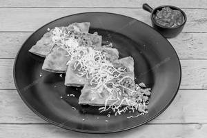 Aloo Cheese Paratha