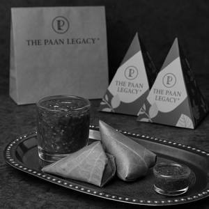 Rajni Gandha Maghai Meetha Paan