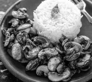 Thai Mushrooms Hot Chilli Basil