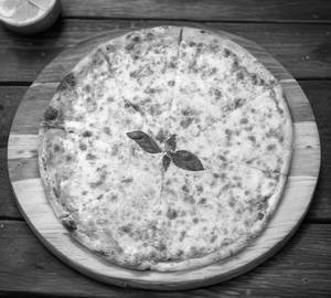 Margherita pizza
