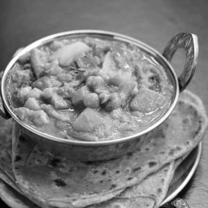Chapathi With Veg Kuruma