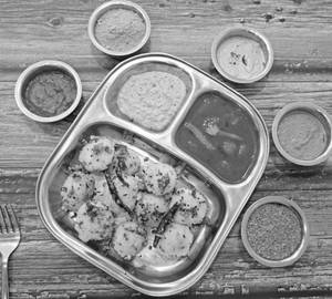 Fried Idli (10 Pcs)