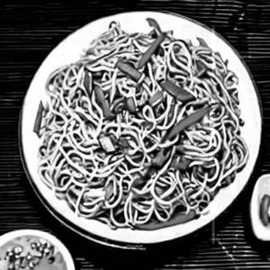 Cheese hakka noodles 