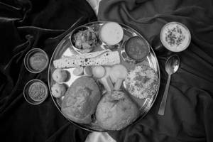 Special Dal Bafla Thali