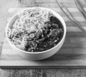 Chicken Chilli with Veg Noodles