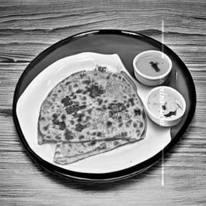 Cheese Mirchi Paratha