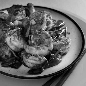 Schezwan Prawns (6 Pcs)