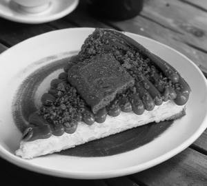 Lotus biscoff cheese cake [1 slice]