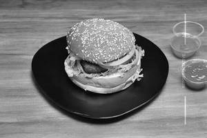 Tandoori Paneer Cheese Burger