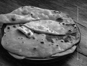 Plain Chapati (Per Piece) ( 70 to 120 calories)
