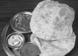 Chana Puri [1 Plate]