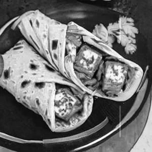 Achari Paneer Tikka Roll