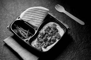 Hummus With Garlic Mushroom