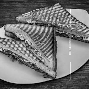 Toast Tomato Omlet Sandwich 