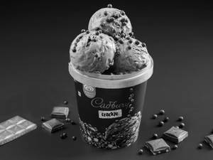 Cadbury Crackle 700ml Family Tub